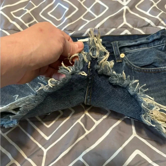 We The Free Free People Daisy Chain Blue Denim Cut-Off Shorts w/ Lace, Size 27 - Picture 9 of 12